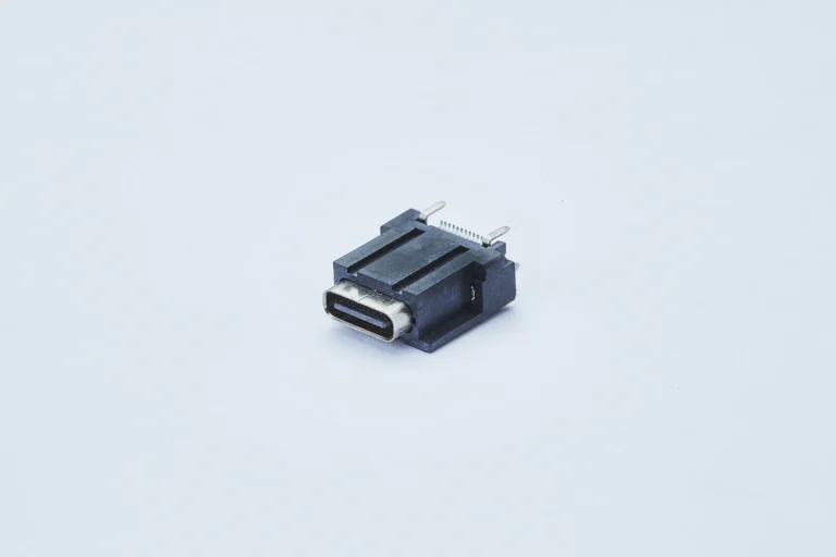 11__USB C-Type Receptable Connector_ Vertical (3)