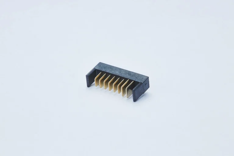 28__2.0 Pitch Battery Male Connector_Right Angle