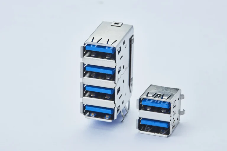 68.1__Combo USB 3.0 Connector