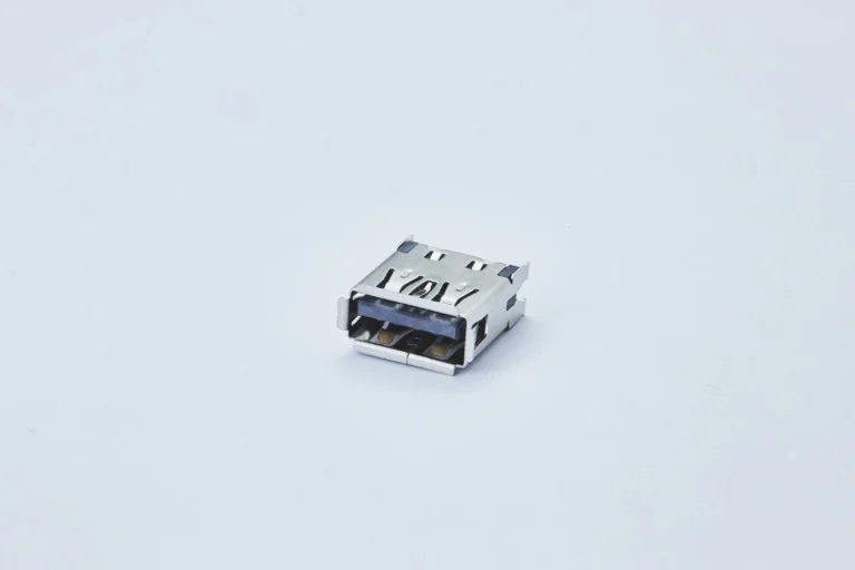 9__USB 3.1 A-Type Receptable Connector_ Vertical